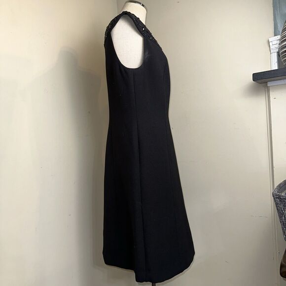 Tahari by Arthur S. Levine Black Jewel Neckline Formal Event Stretch Dress Sz 12 - Picture 9 of 11